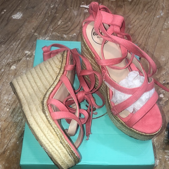 Essex Glam high wedge heel Shoes size 6 NEW - Picture 1 of 5